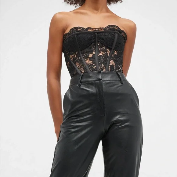 COMMANDO Faux Leather 7/8 Trouser Pants in Black